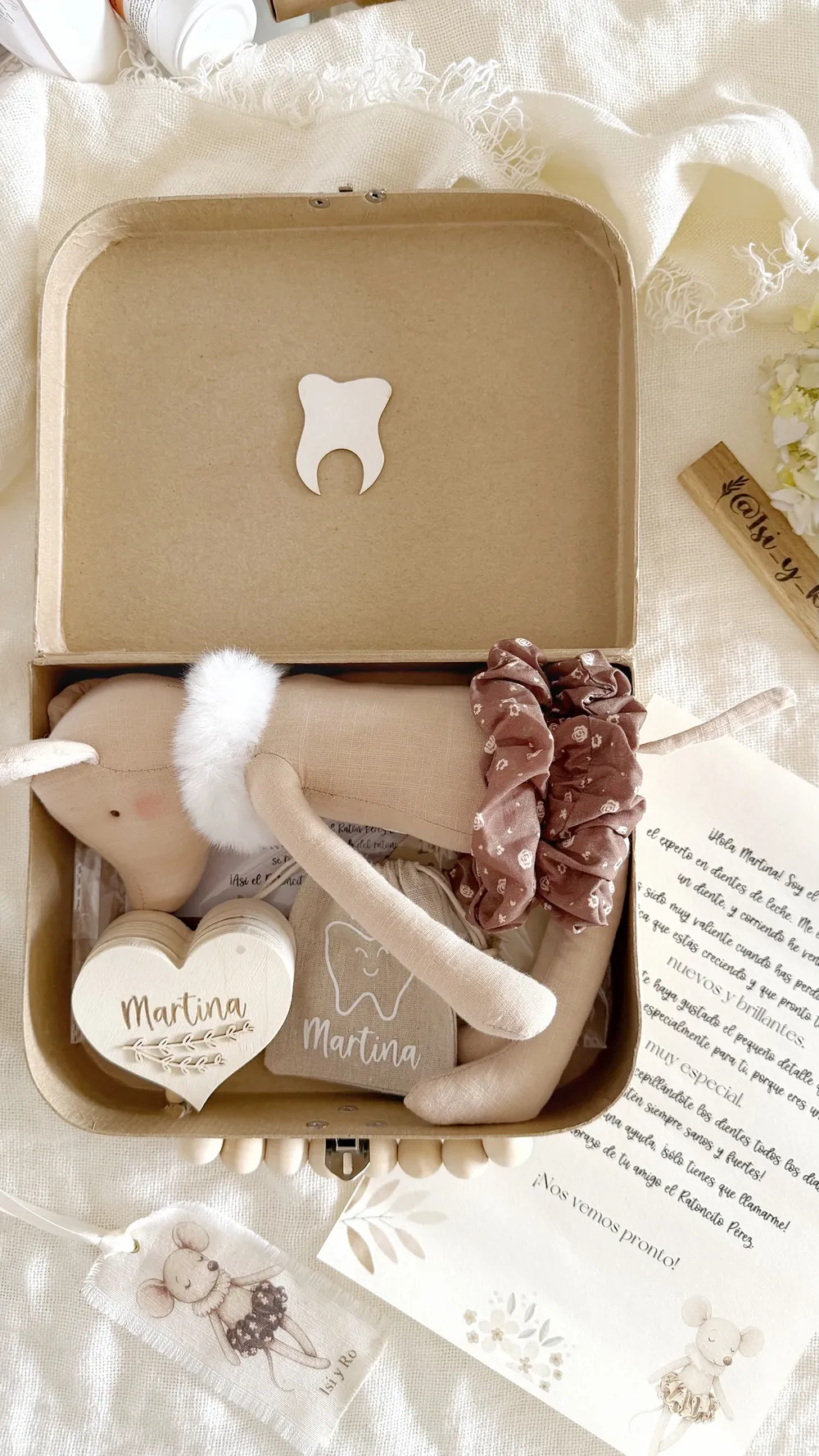 Regalo personalizado del Ratoncito Pérez con nombre: maletín, Joy, medalla, bolsita y caja de madera