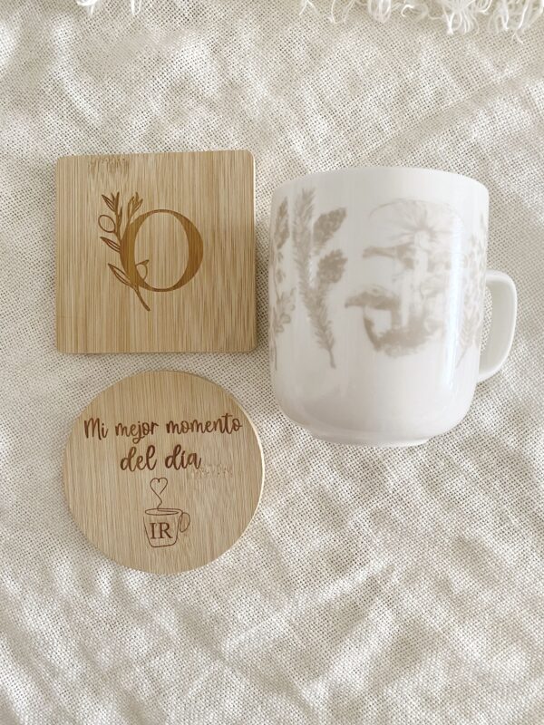 Kit de taza y posavasos personalizados