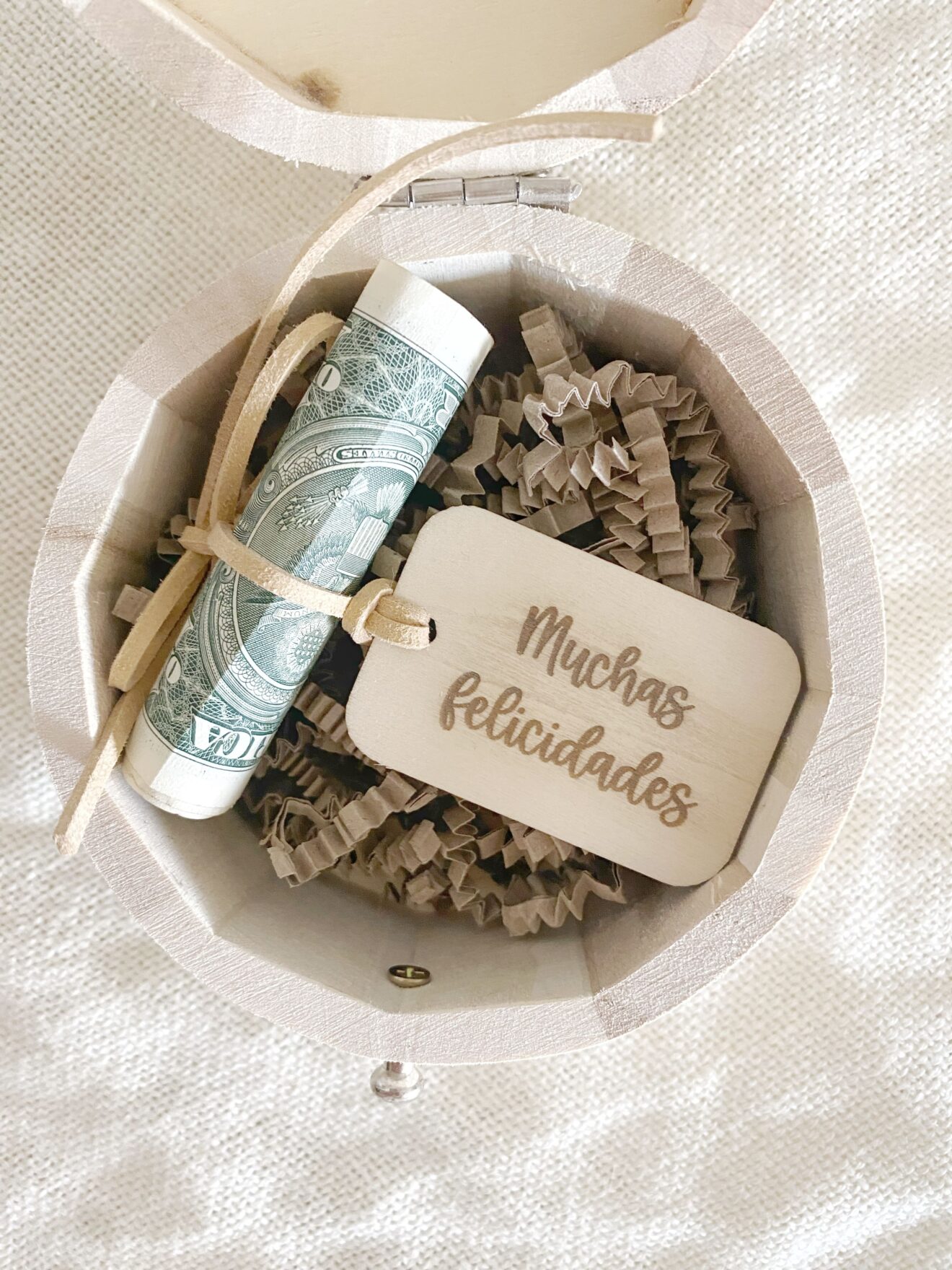 Regalo Personalizado Para La Vuelta Al Cole: Letrero De Madera 'Dinero Para Educación' - DEKOLANDO