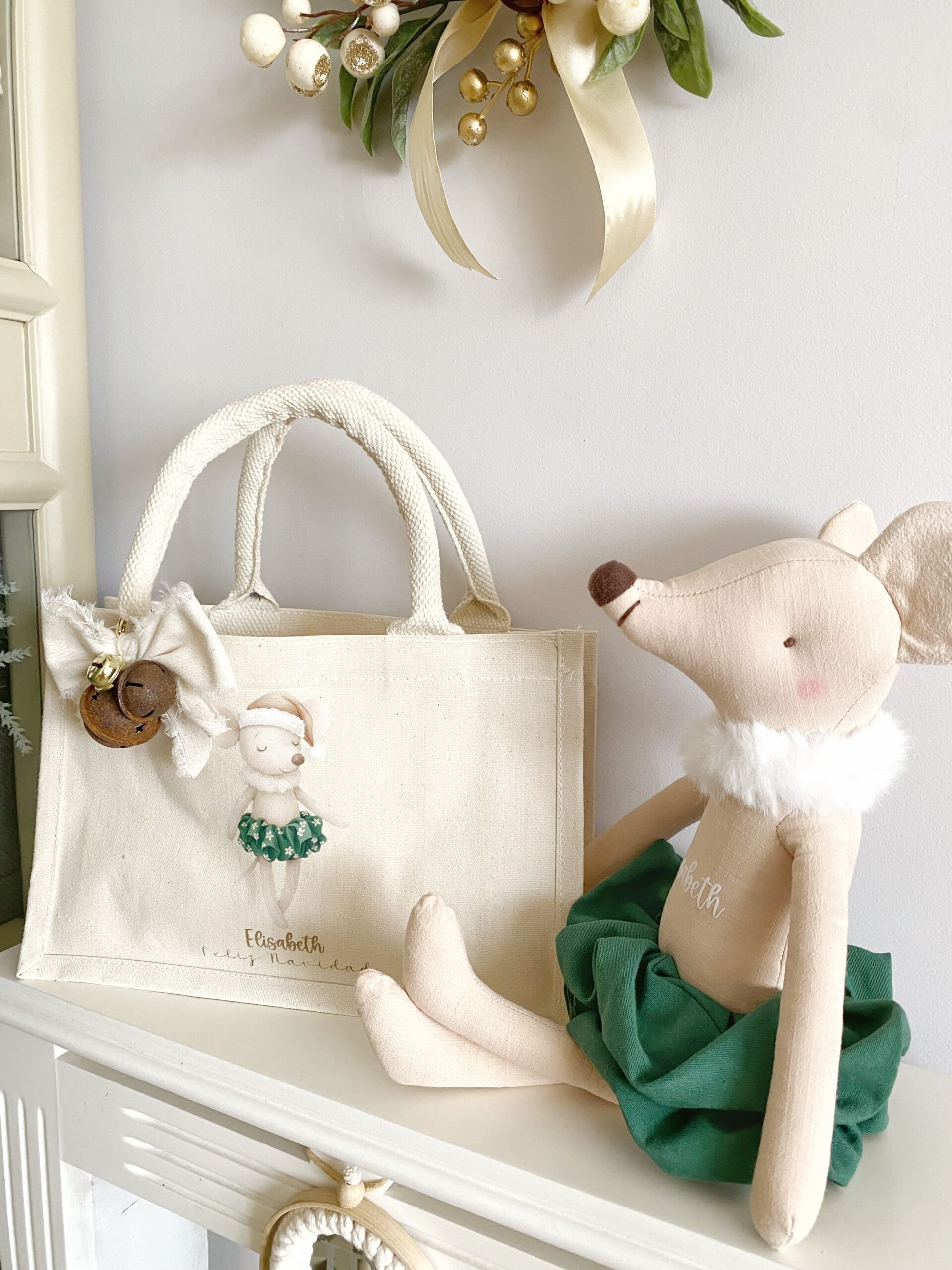 Conjunto de bolsa y muñeco ratoncito personalizado con el nombre del peque.