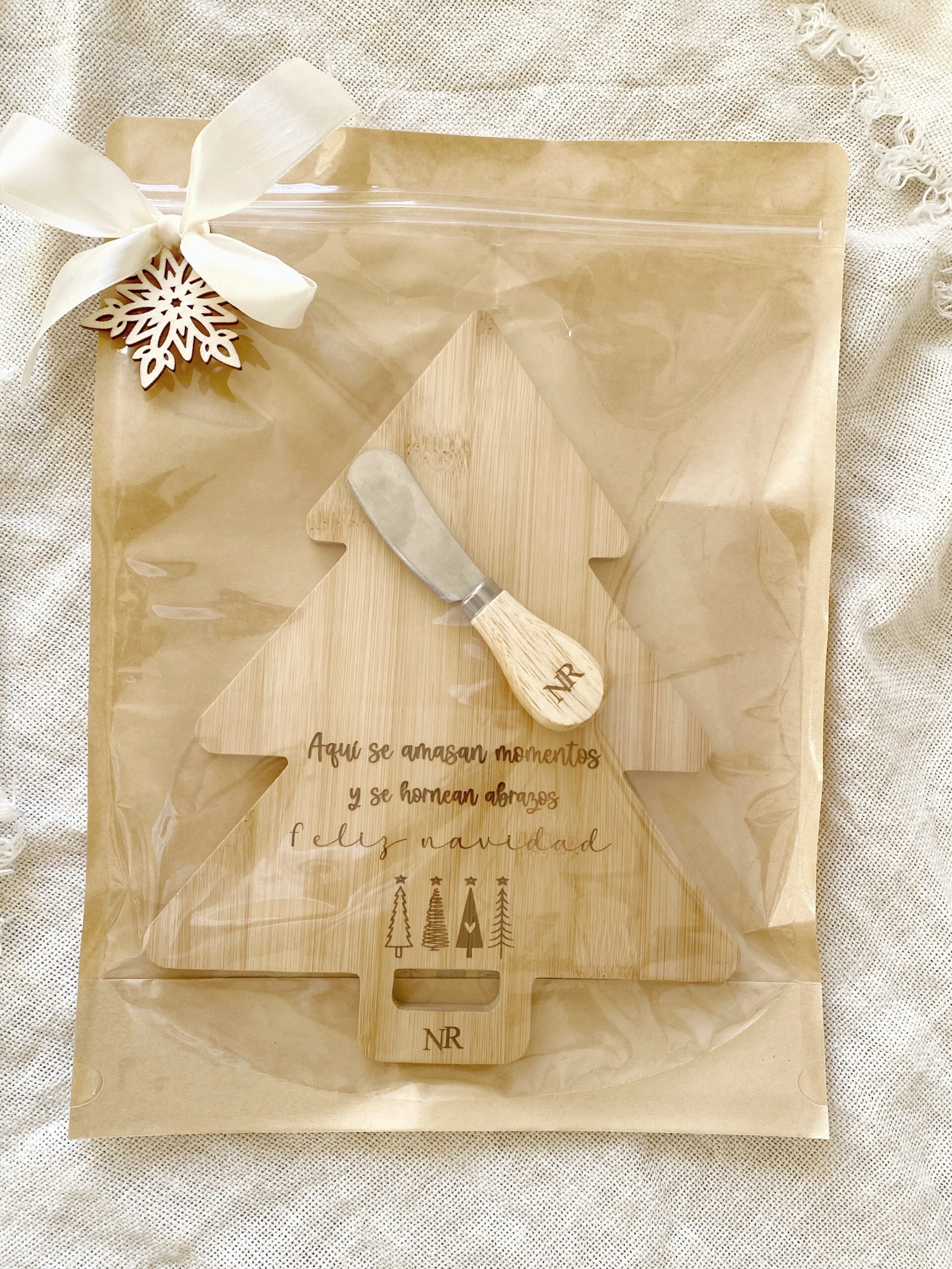 Tabla de Bambú Navideña Personalizada "Tree" - Imagen 12