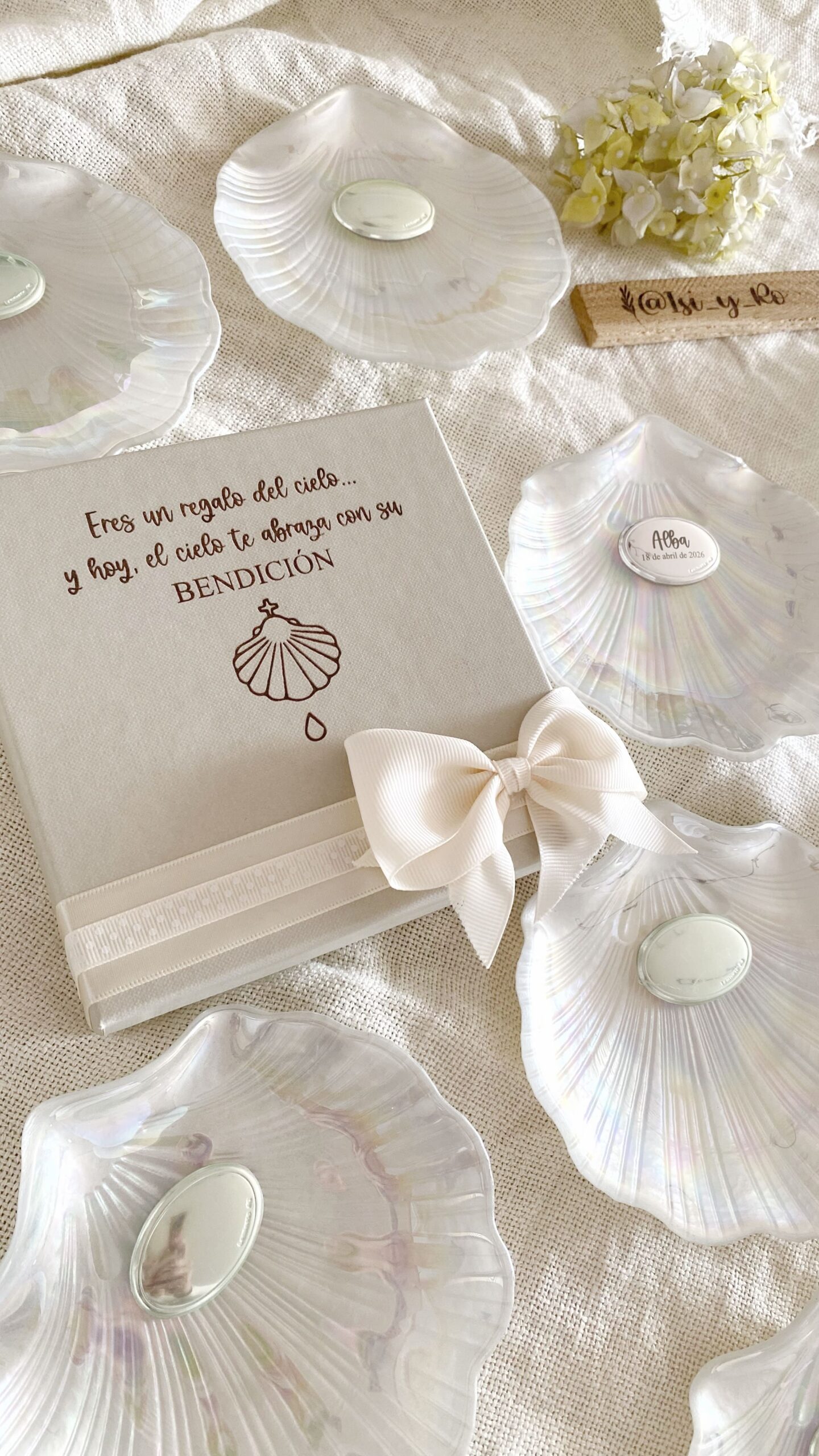 Concha de bautizo personalizada con nombre
